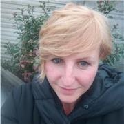 Laureata in Accademia di Belle Arti Milano 110 e lode ed Arteterapeuta mi propongo come docente o lezioni private per istituti tecnici o liceo nei paesi limitrofi. Da anni lavoro con persone con disabilità cognitiva con interventi e strategie individualiz